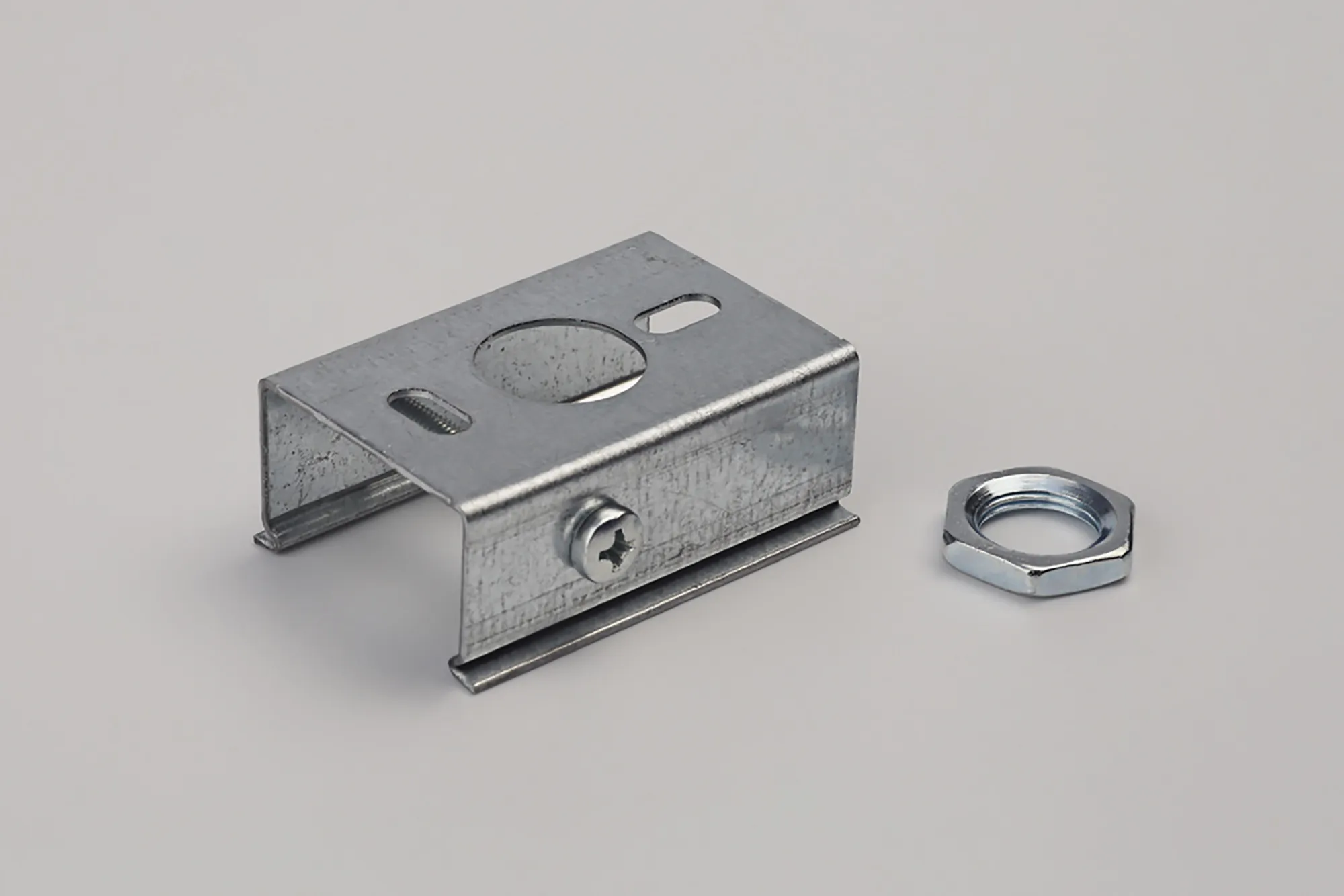 50mm Pendant Clip For Steel Wire/Pendant Rod For 3 Circuit Surface Mounted Track With Data Bus 98-698-0  Eutrac Adapters & Components-Galvanized